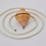 Toupie traditionnelle en bois