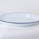 Plateau ovale en acier émaillé avec poignées pour four ou comme récipient 42 cm