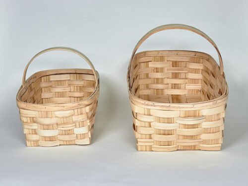 Cesta clavada rectangular de castaño fabricada artesanalmente 42x28x27H