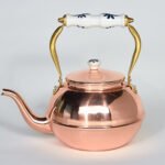 Théière en cuivre artisanale avec poignée en céramique 1,5 litres, style japonais