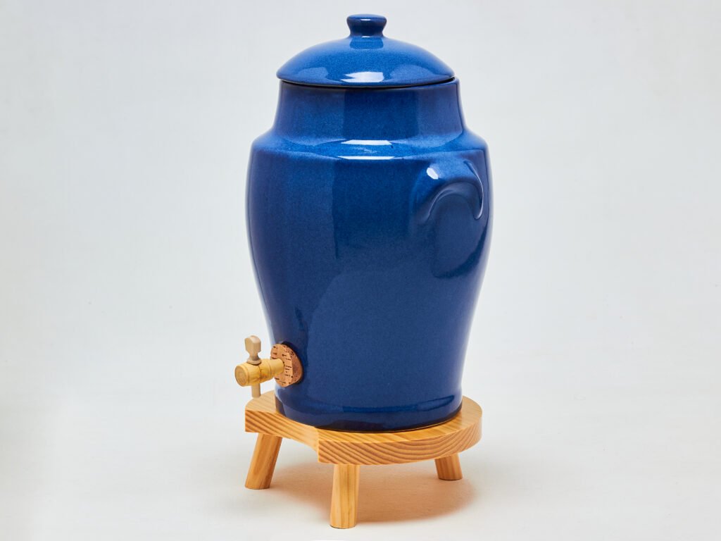 Vinaigrier en Grès Bleu 4L Poterie Artisanale Support en Bois pour la Macération à la Maison