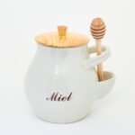 Pot à miel en grès avec couvercle et cuillère à miel en bois – 19 cm
