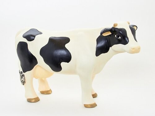 Vache frisonne debout en céramique peinte à la main – 37 × 24 cm